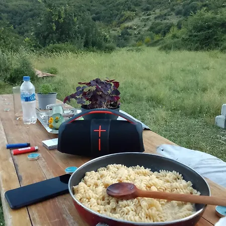 Farm Zeko בית אירוח Gjirokastër